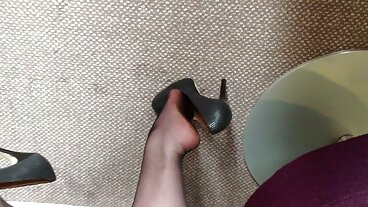 Slim4K: PornHD에서 질내 사정으로 장난 꾸러기 말괄량이를 위해 BF와의 자발적인 섹스가 끝납니다.