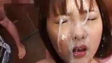 성숙한 새엄마 syren de mer 밀렵 의붓 딸의 남자