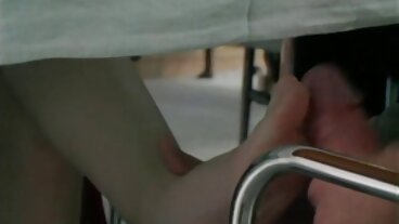 주부 Ryan Keely는 Big Willy를 찾습니다.