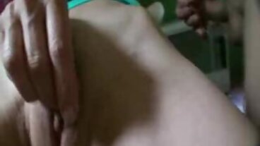 통통한 독일 병아리 가 블랙 라텍스 부츠 4 성별